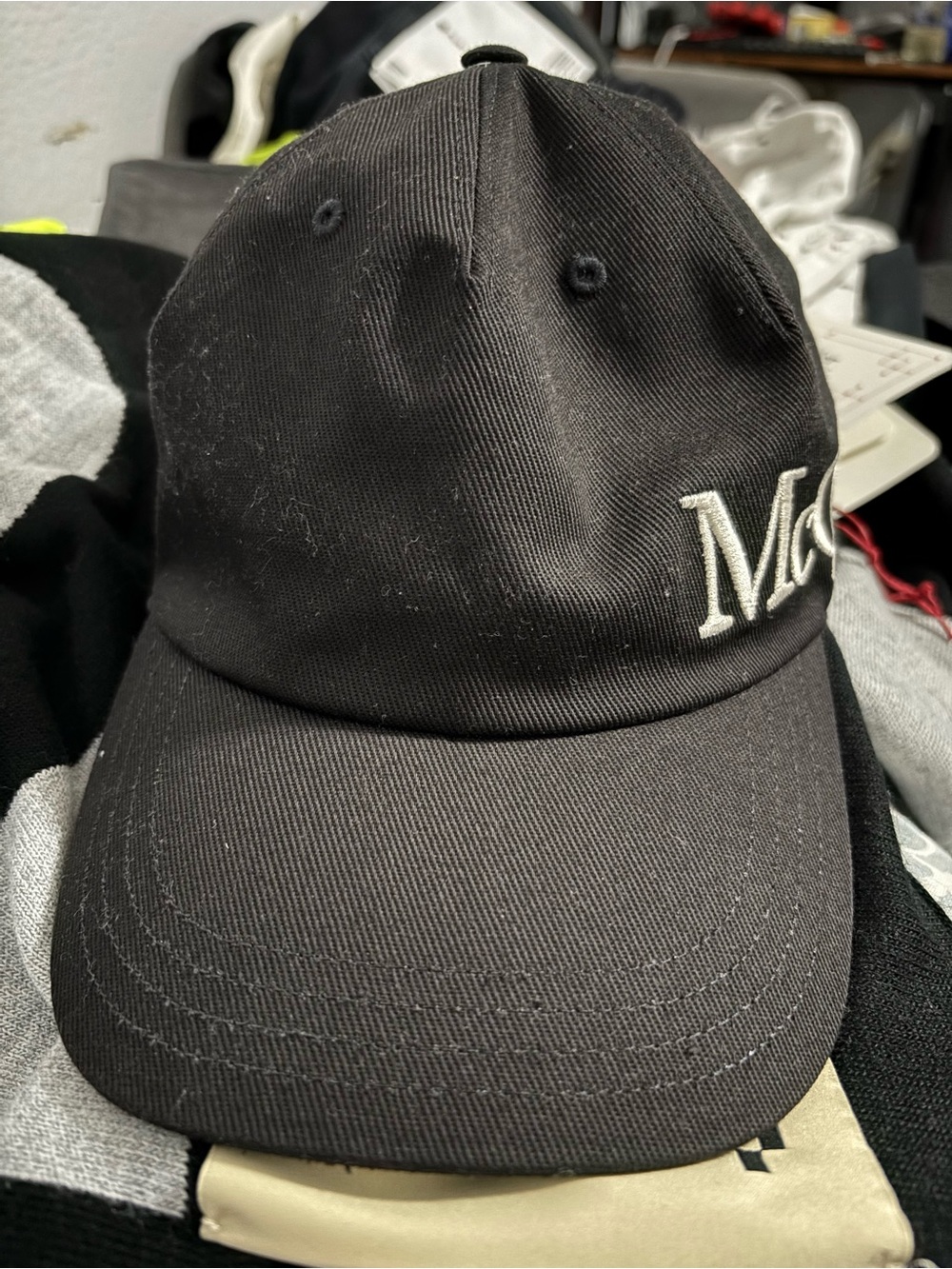 McQueen
Logo Embroidered
Baseball Cap